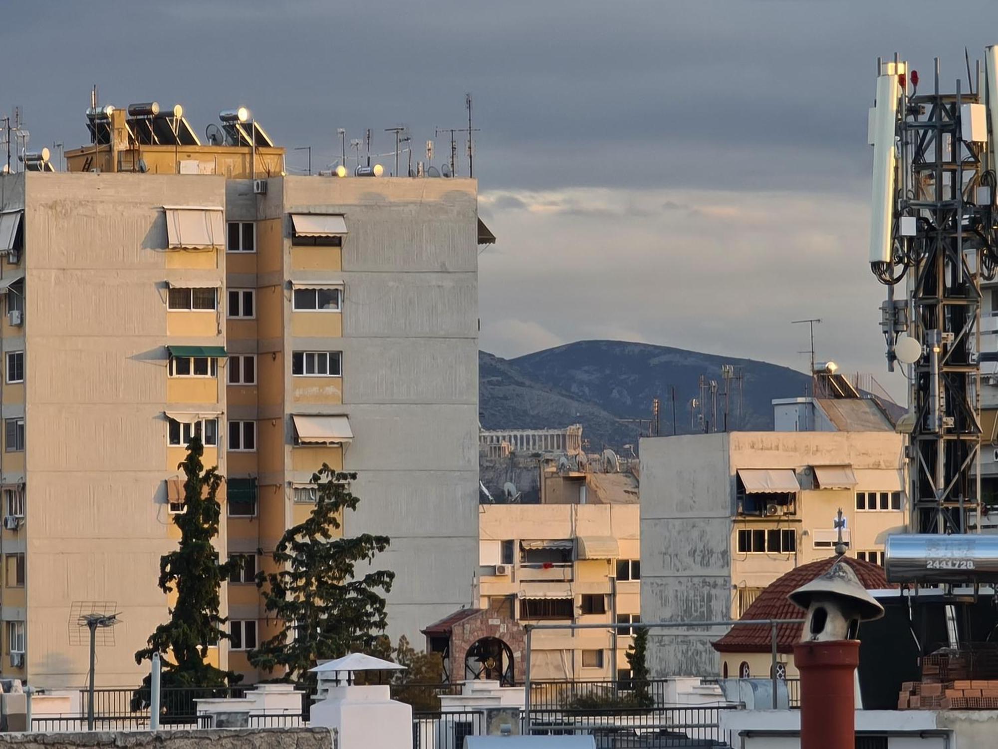 Sunny Home Private Jacuzzi Hydromassage Acropolis & Lycabettus Far View Parking 300M Metro Peristeri Athen Eksteriør billede