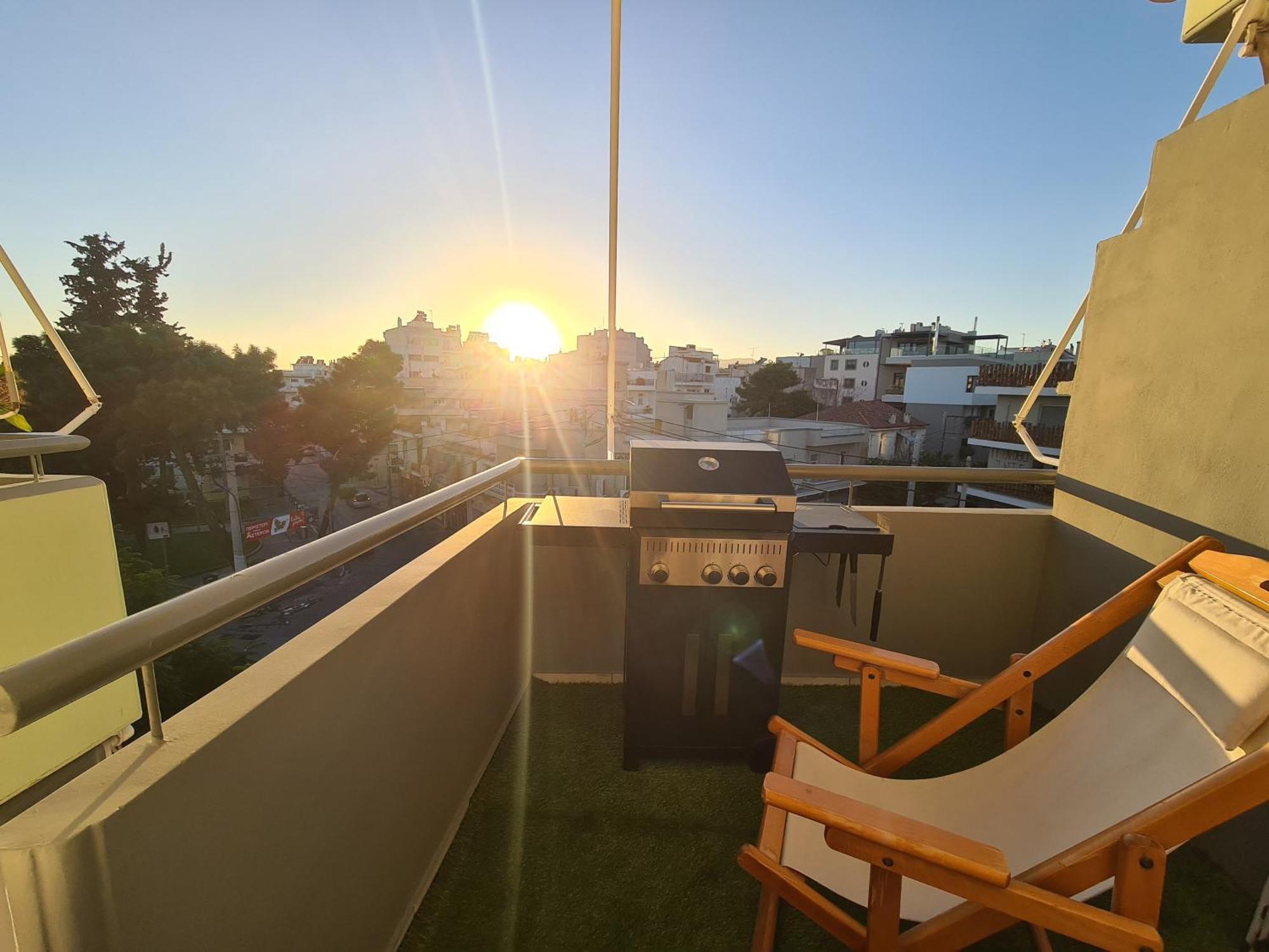Sunny Home Private Jacuzzi Hydromassage Acropolis & Lycabettus Far View Parking 300M Metro Peristeri Athen Eksteriør billede