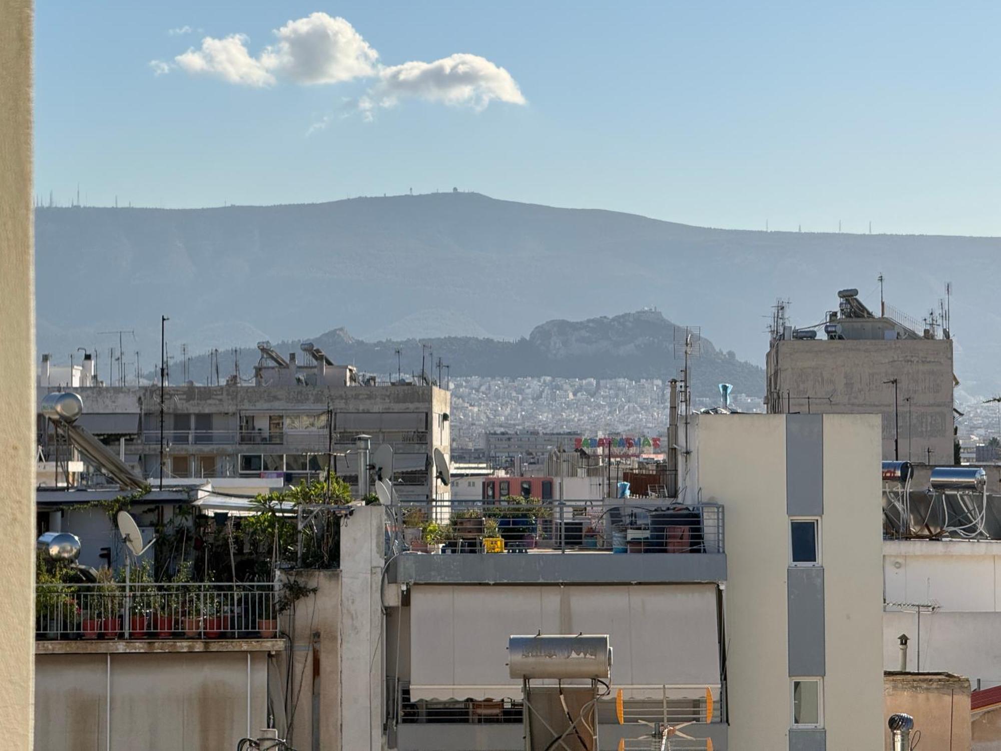 Sunny Home Private Jacuzzi Hydromassage Acropolis & Lycabettus Far View Parking 300M Metro Peristeri Athen Eksteriør billede