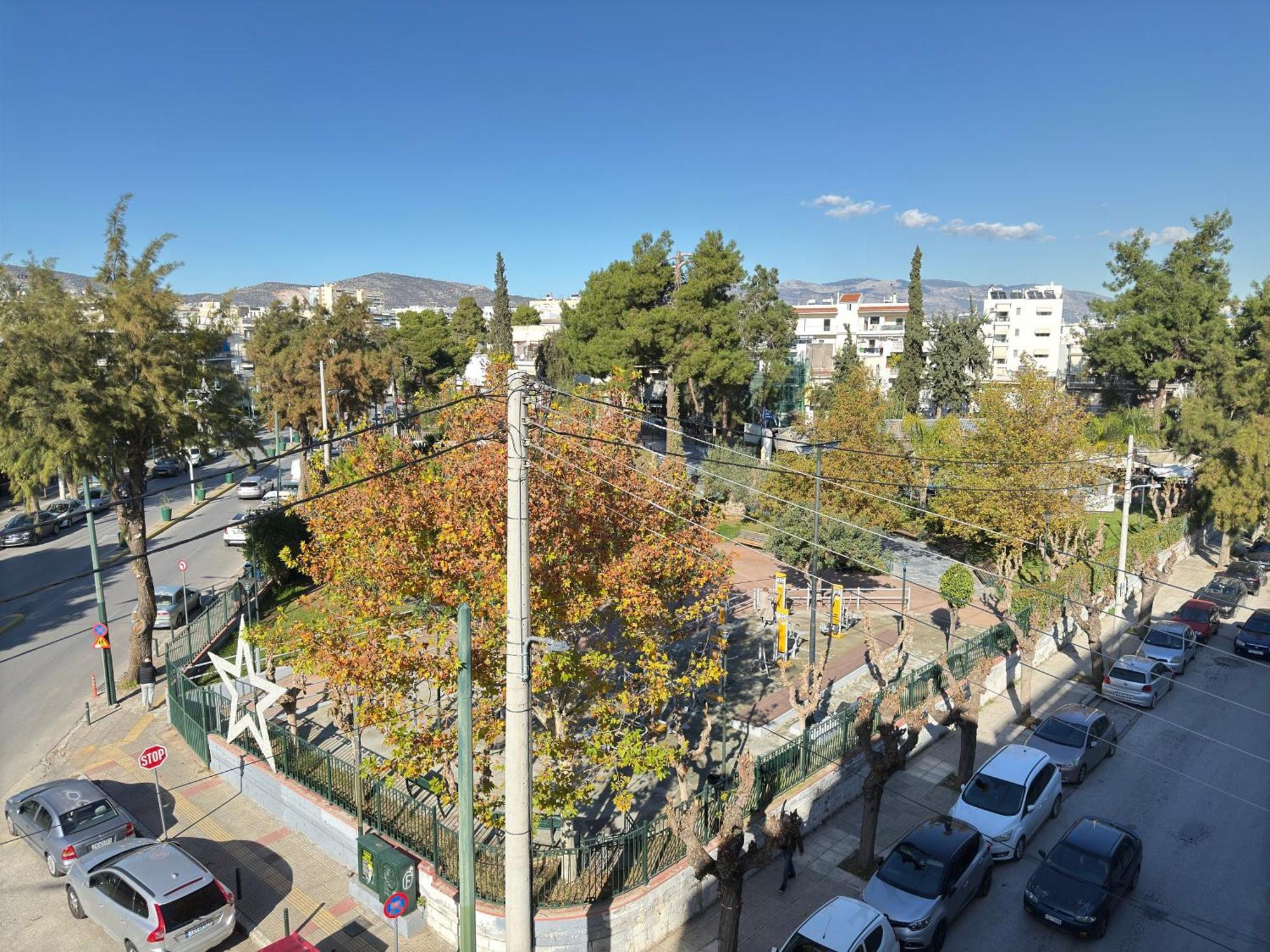 Sunny Home Private Jacuzzi Hydromassage Acropolis & Lycabettus Far View Parking 300M Metro Peristeri Athen Værelse billede