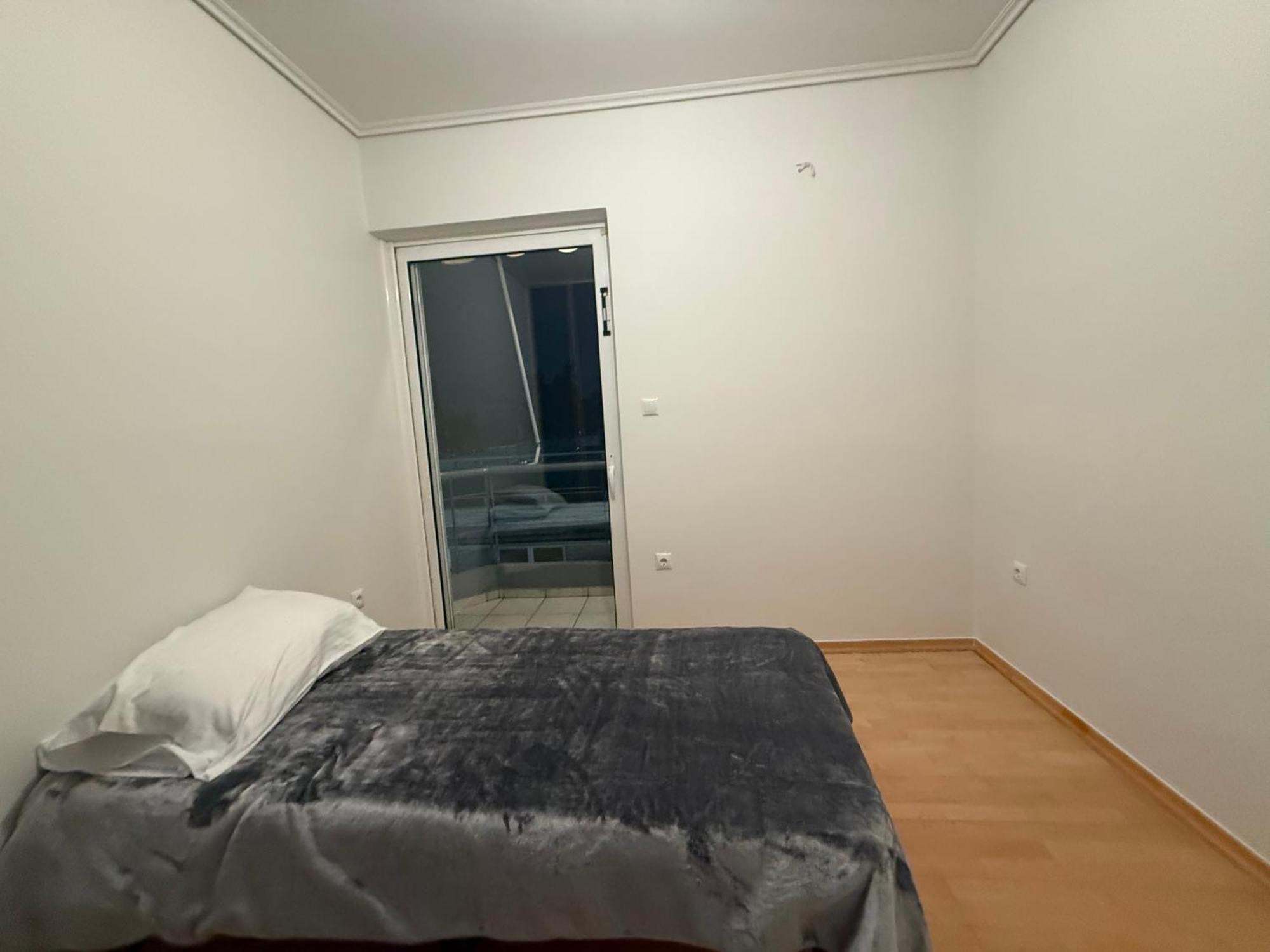 Sunny Home Private Jacuzzi Hydromassage Acropolis & Lycabettus Far View Parking 300M Metro Peristeri Athen Værelse billede