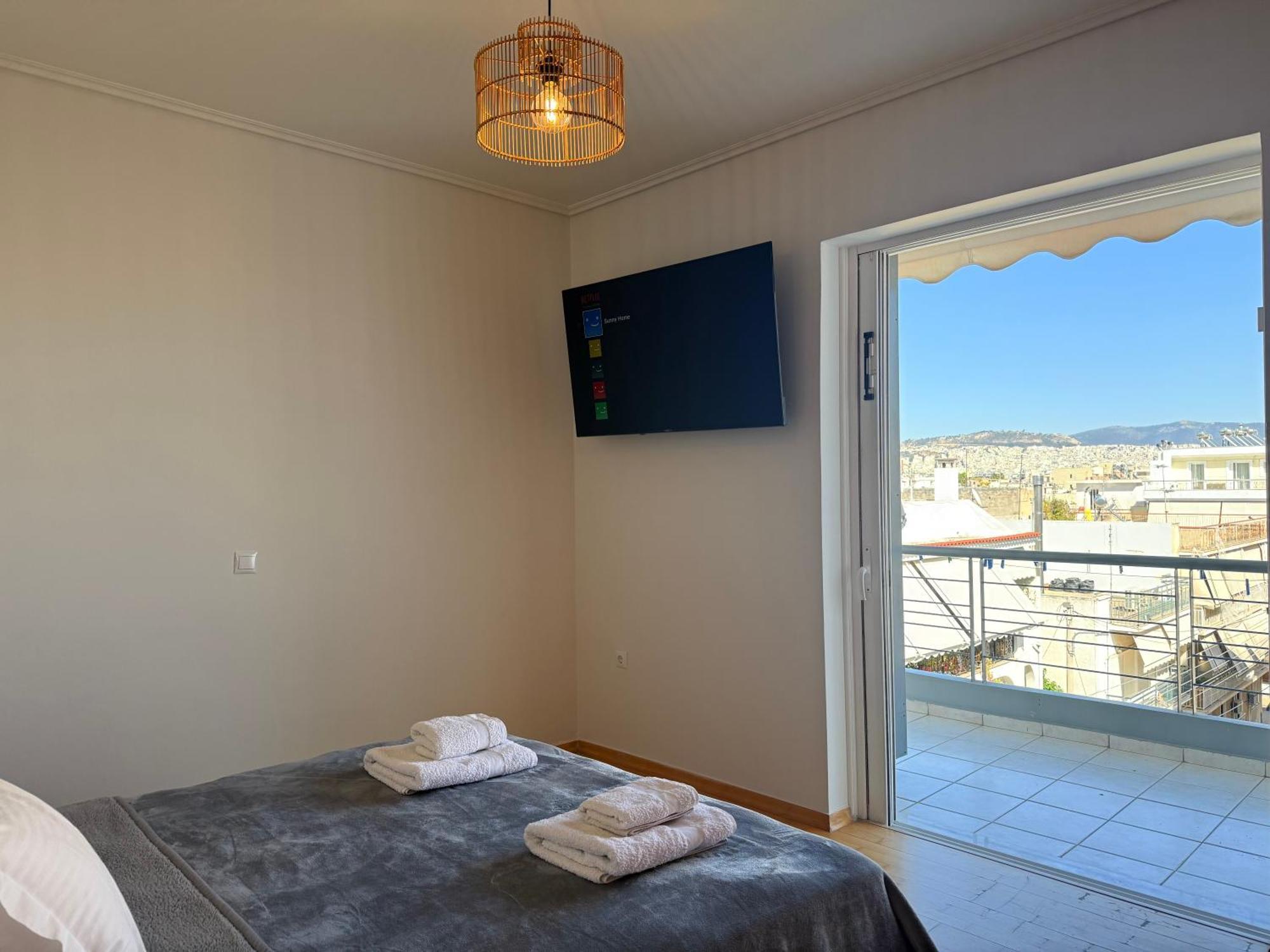 Sunny Home Private Jacuzzi Hydromassage Acropolis & Lycabettus Far View Parking 300M Metro Peristeri Athen Eksteriør billede
