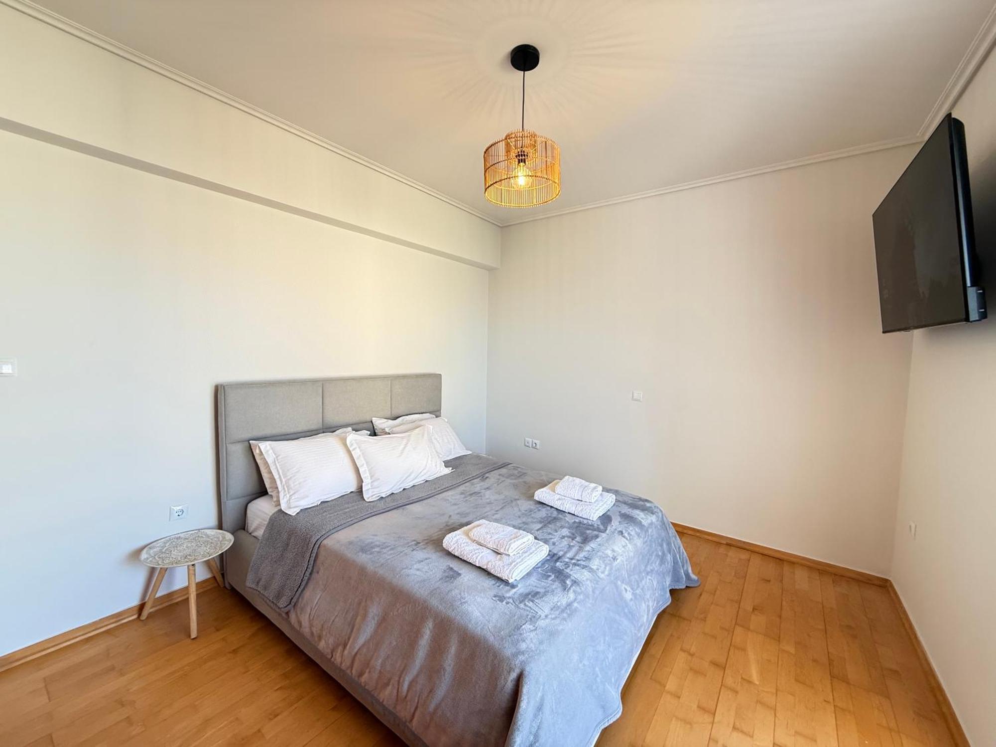 Sunny Home Private Jacuzzi Hydromassage Acropolis & Lycabettus Far View Parking 300M Metro Peristeri Athen Eksteriør billede