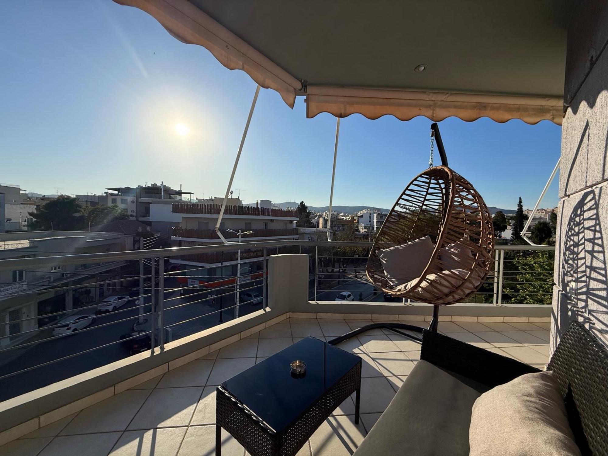 Sunny Home Private Jacuzzi Hydromassage Acropolis & Lycabettus Far View Parking 300M Metro Peristeri Athen Eksteriør billede
