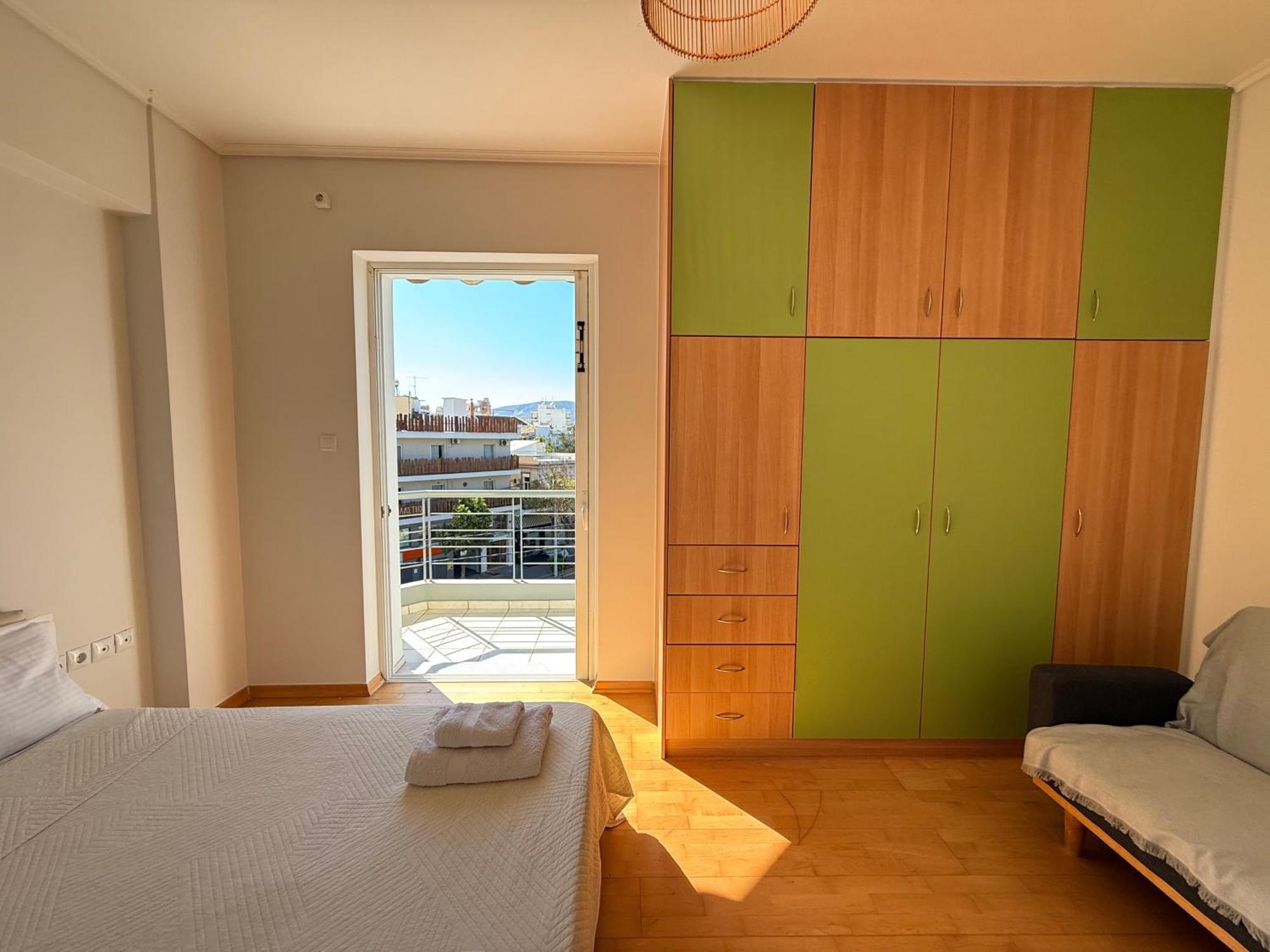 Sunny Home Private Jacuzzi Hydromassage Acropolis & Lycabettus Far View Parking 300M Metro Peristeri Athen Eksteriør billede